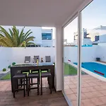 Villa Elegant With Pool