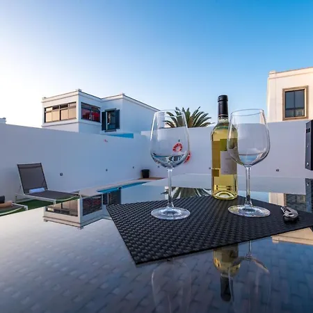 Elegant With Pool Villa Playa Blanca (Lanzarote)