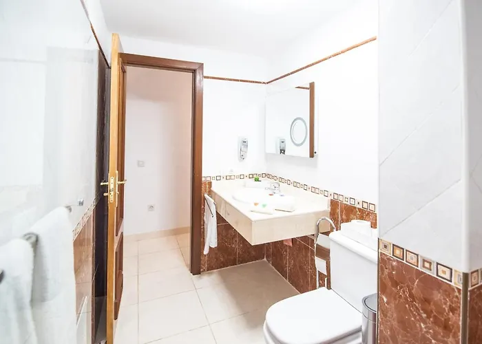 Villa Elegant With Pool *