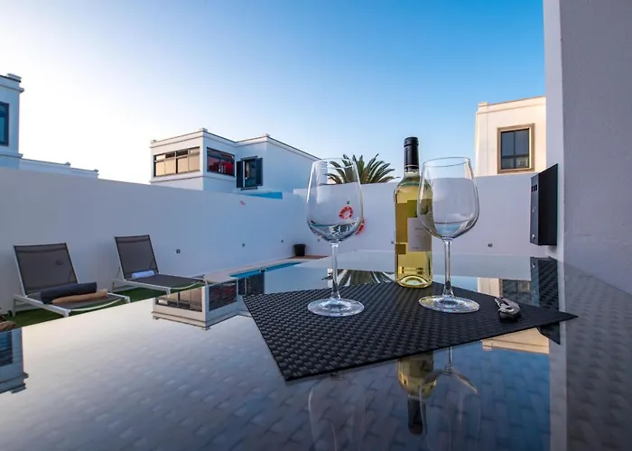 Elegant With Pool Villa Playa Blanca (Lanzarote)