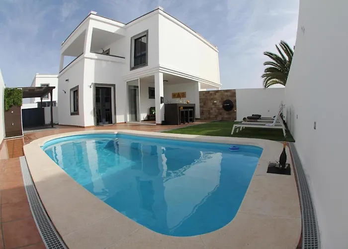 Elegant With Pool Villa