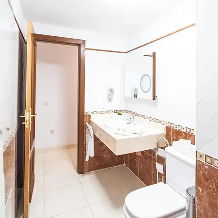 Villa Elegant With Pool *