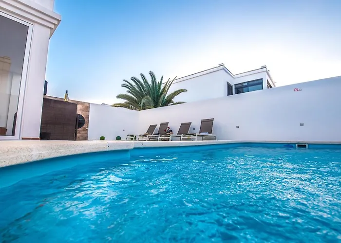 Elegant With Pool Villa Playa Blanca (Lanzarote)