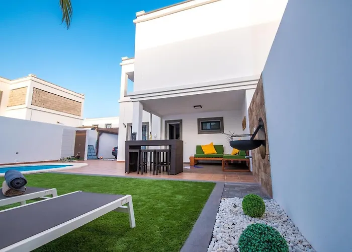 Elegant With Pool Villa