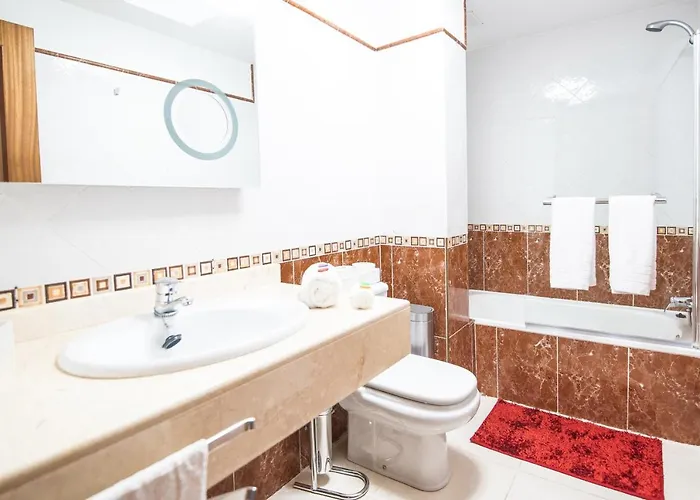 Villa Elegant With Pool